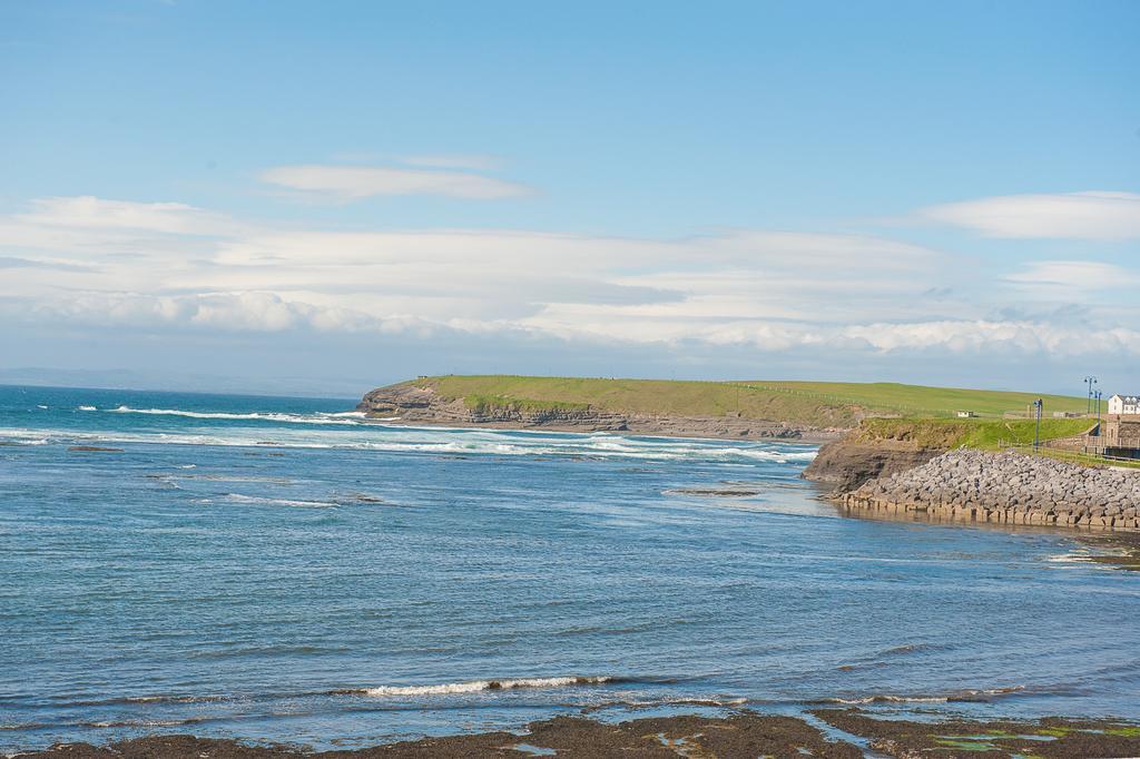 Allingham Arms Hotel Bundoran Chambre photo